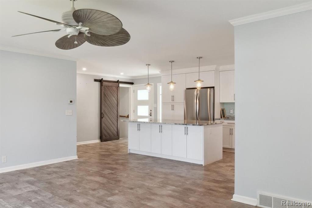 7262 Hatchery Road Waterford, MI 48327 - Photo 10 of 58 Gallery Image 10