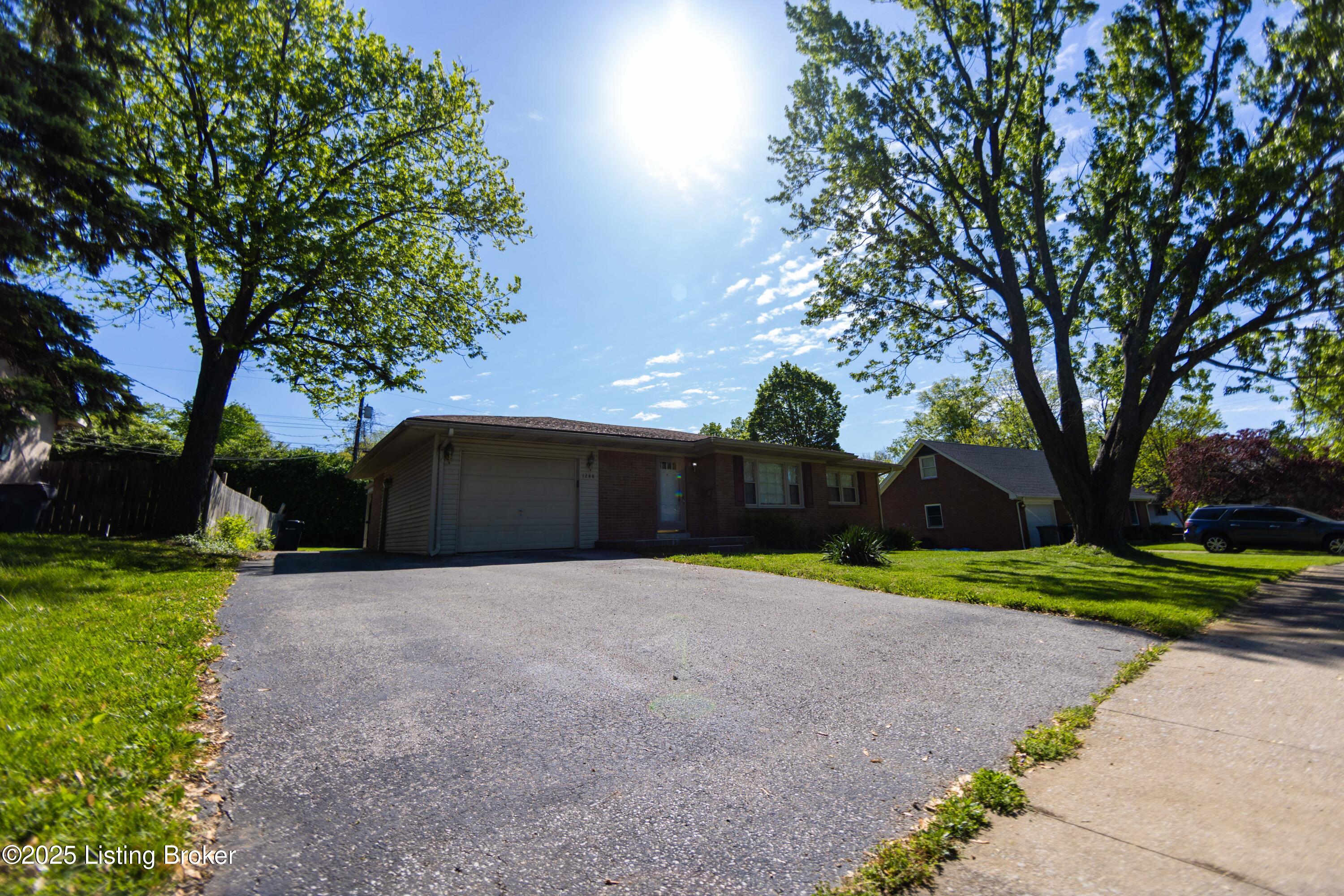 1288 Cherbourg Road Lexington, KY 40504 - Photo 21 of 72 IMGL0218