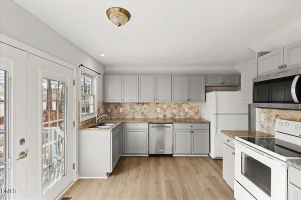 $1,900 | 102 Mint Hill Drive, Cary, NC 27519