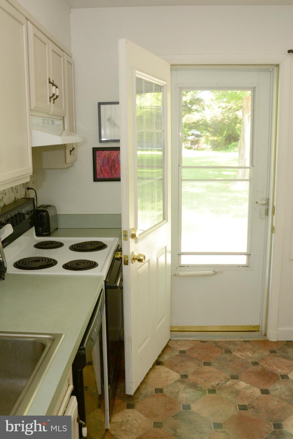 4604 Langshire Road Baldwin, MD 21013 - Photo 14 of 22 Kitchen