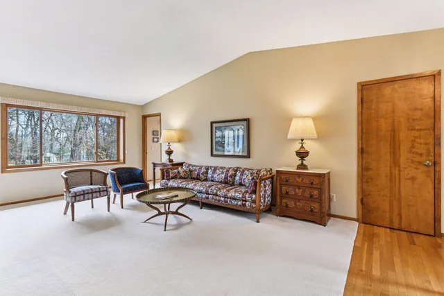 $575,000 | 6241 Dogwood Avenue, Excelsior, MN 55331