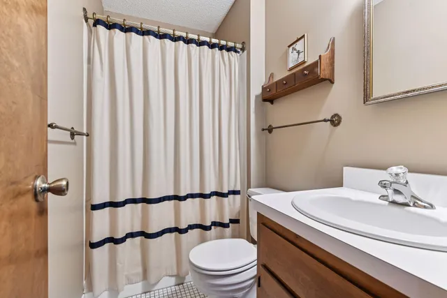 $575,000 | 6241 Dogwood Avenue, Excelsior, MN 55331