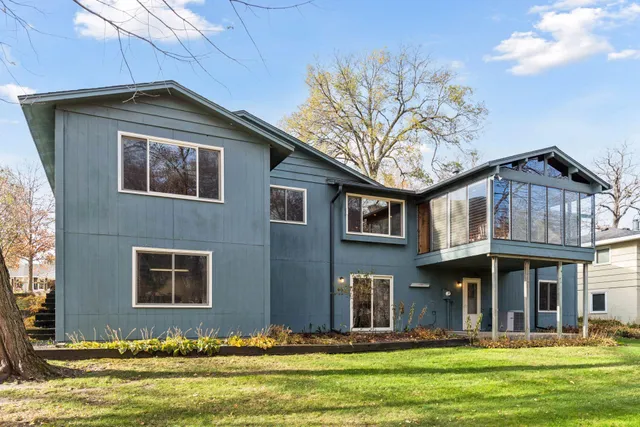 $575,000 | 6241 Dogwood Avenue, Excelsior, MN 55331