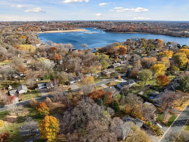 $575,000 | 6241 Dogwood Avenue, Excelsior, MN 55331