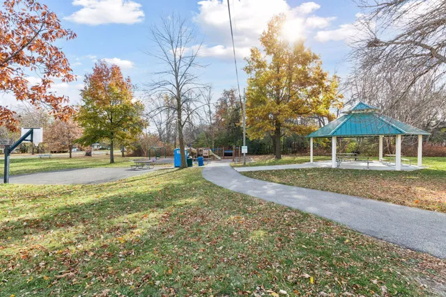 $575,000 | 6241 Dogwood Avenue, Excelsior, MN 55331