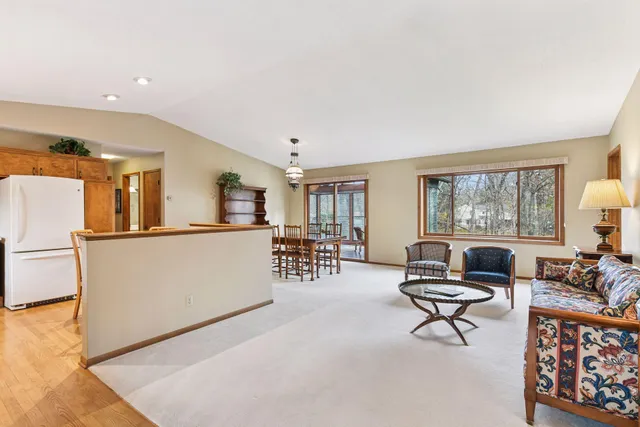 $575,000 | 6241 Dogwood Avenue, Excelsior, MN 55331