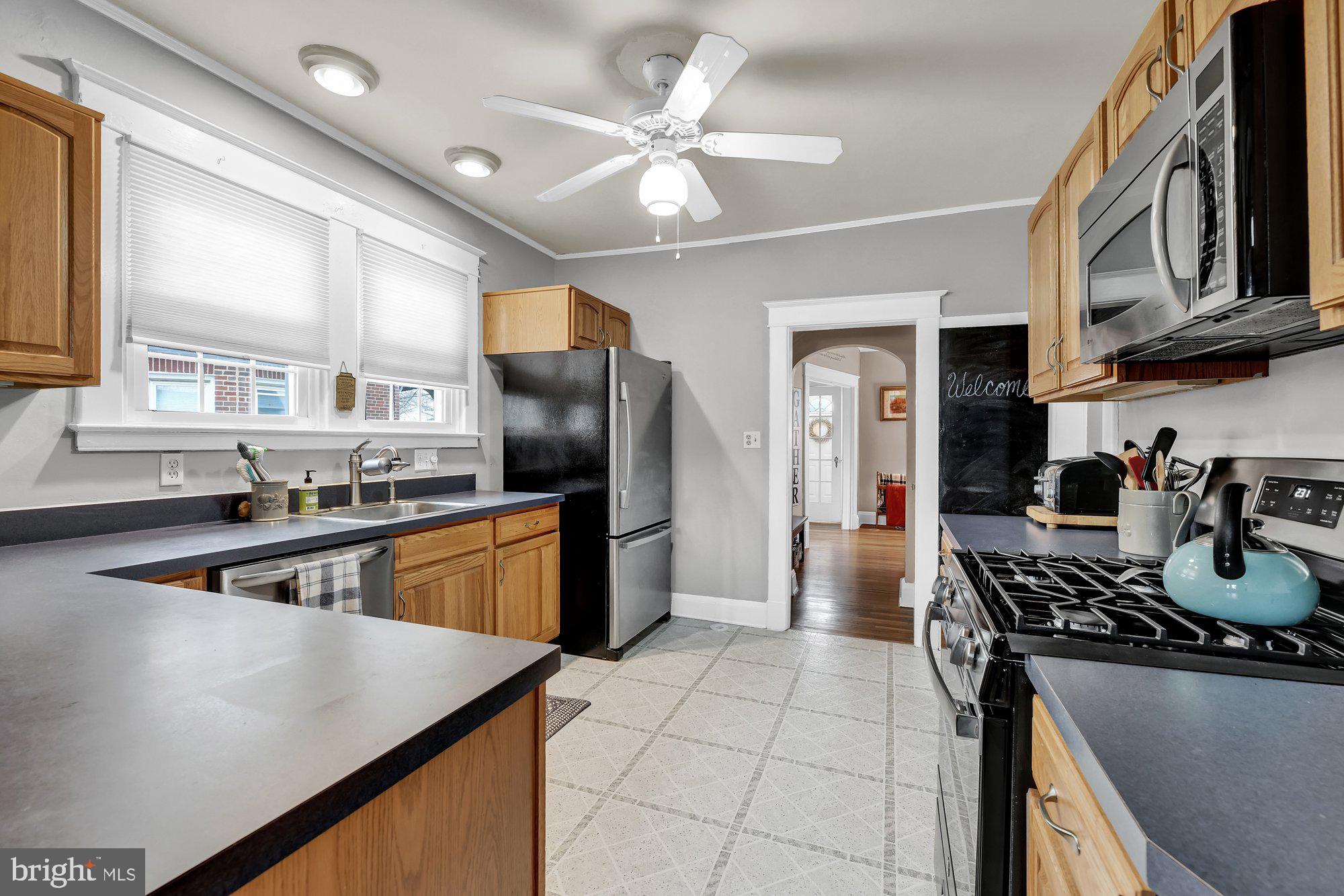 648 Aldershot Road Baltimore, MD 21229 - Photo 20 of 39