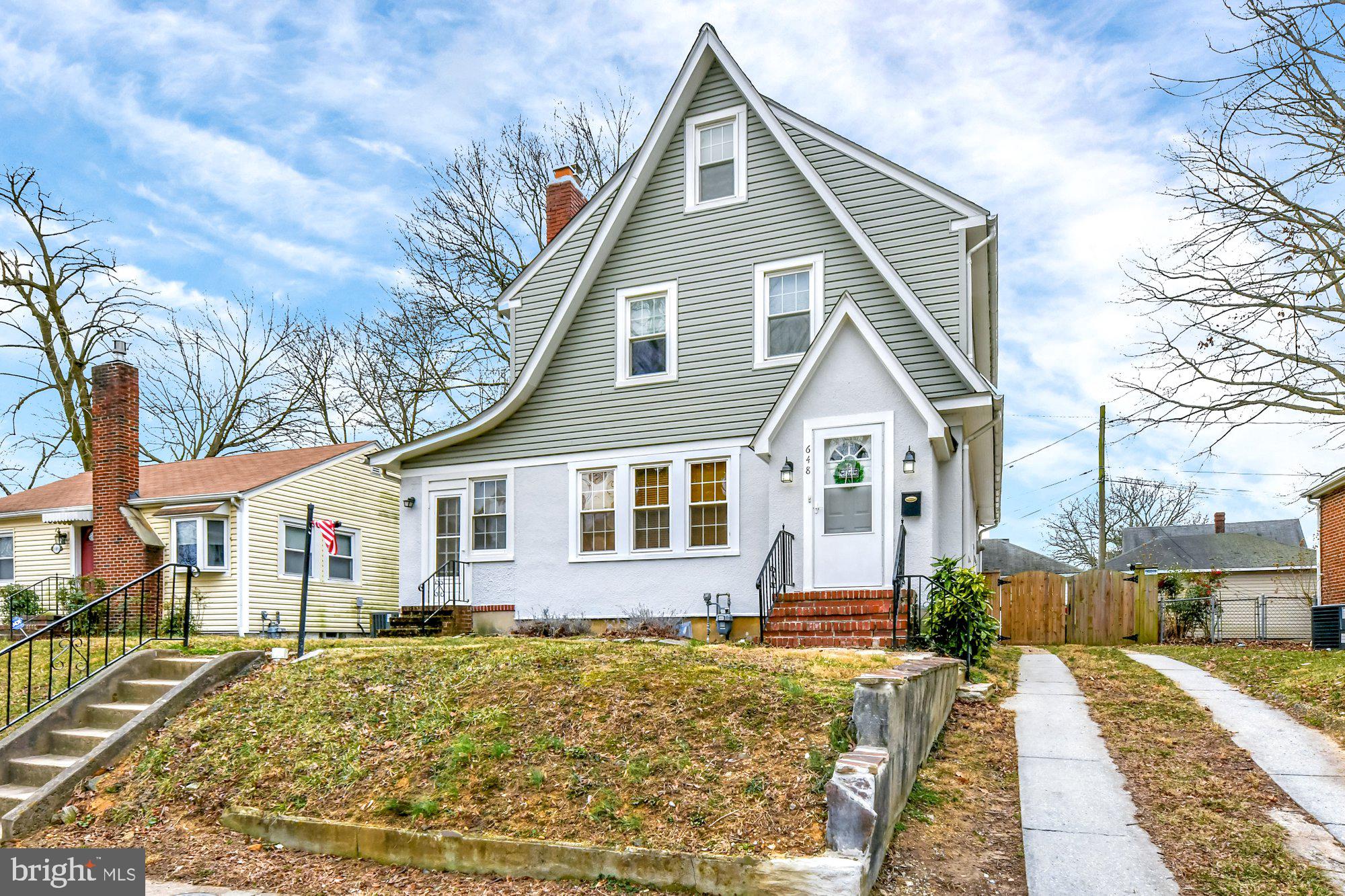 648 Aldershot Road Baltimore, MD 21229 - Photo 4 of 39
