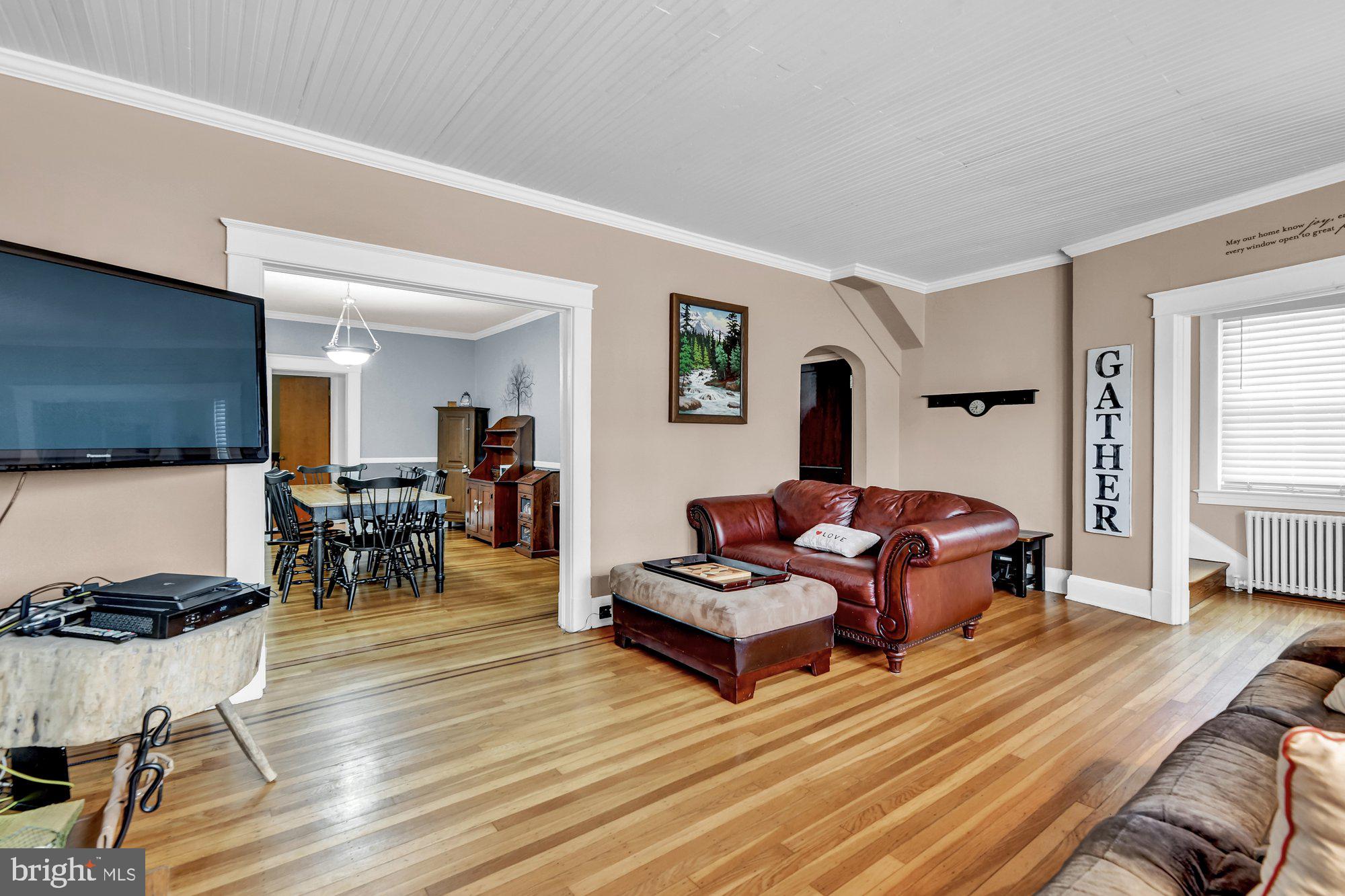 648 Aldershot Road Baltimore, MD 21229 - Photo 10 of 39