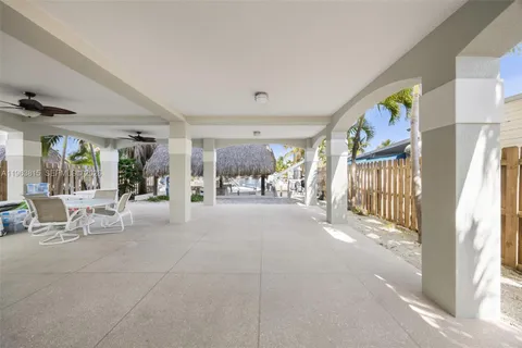 a view of outdoor space yard and patio