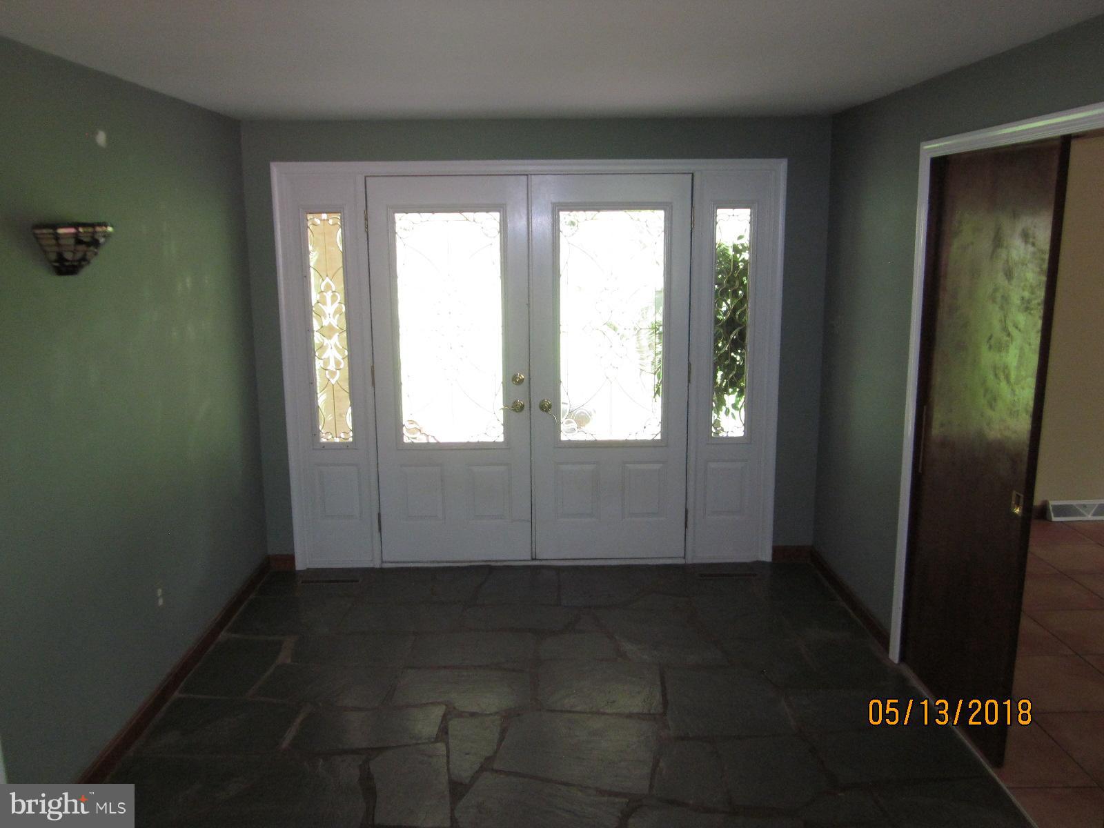 5323 Stone Road Frederick, MD 21703 - Photo 8 of 30 Foyer