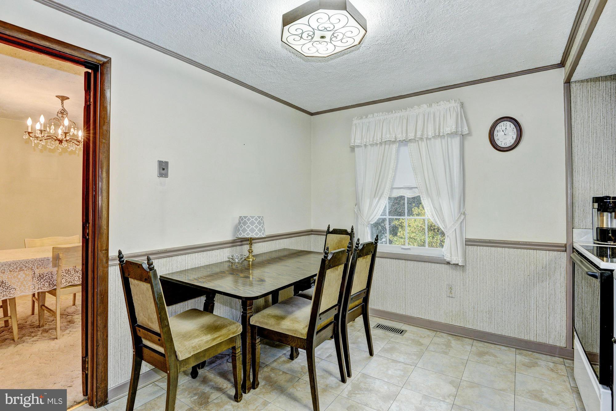 6157 Waiting Spring Columbia, MD 21045 - Photo 6 of 21 Kitchen