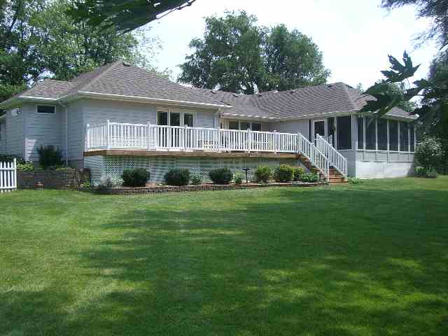 25037 Spring Creek Road Washington, IL 61571 - Photo 2 of 9 Gallery Image 2