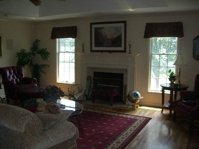 25037 Spring Creek Road Washington, IL 61571 - Photo 4 of 9 Gallery Image 4