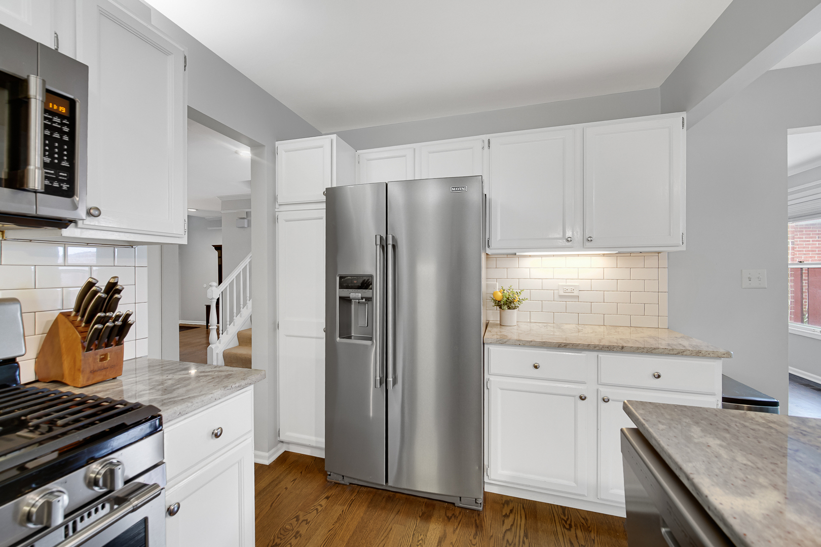 9054 Forestview Road Evanston, IL 60203 - Photo 11 of 40 Gallery Image 11