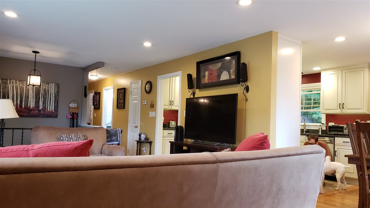 53 Eastview Road Keene, NH 03431 - Photo 4 of 22