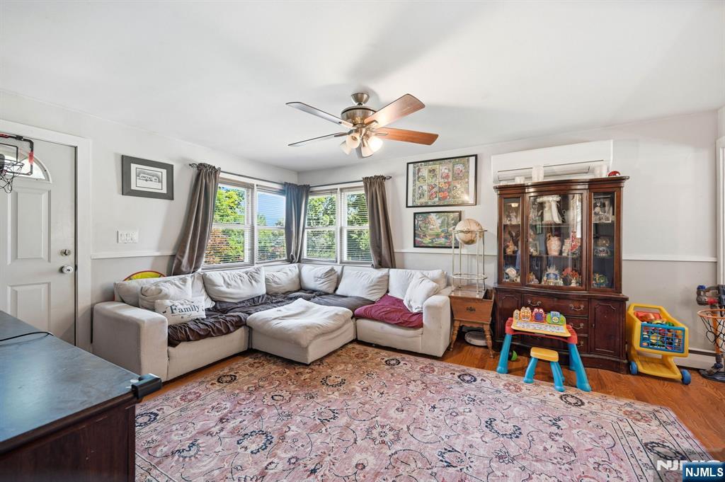 590 Ridge Road West Milford, NJ 07480 - Photo 5 of 26 Gallery Image 5