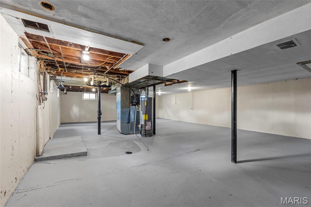 655 Gerald Drive Florissant, MO 63031 - Photo 35 of 44