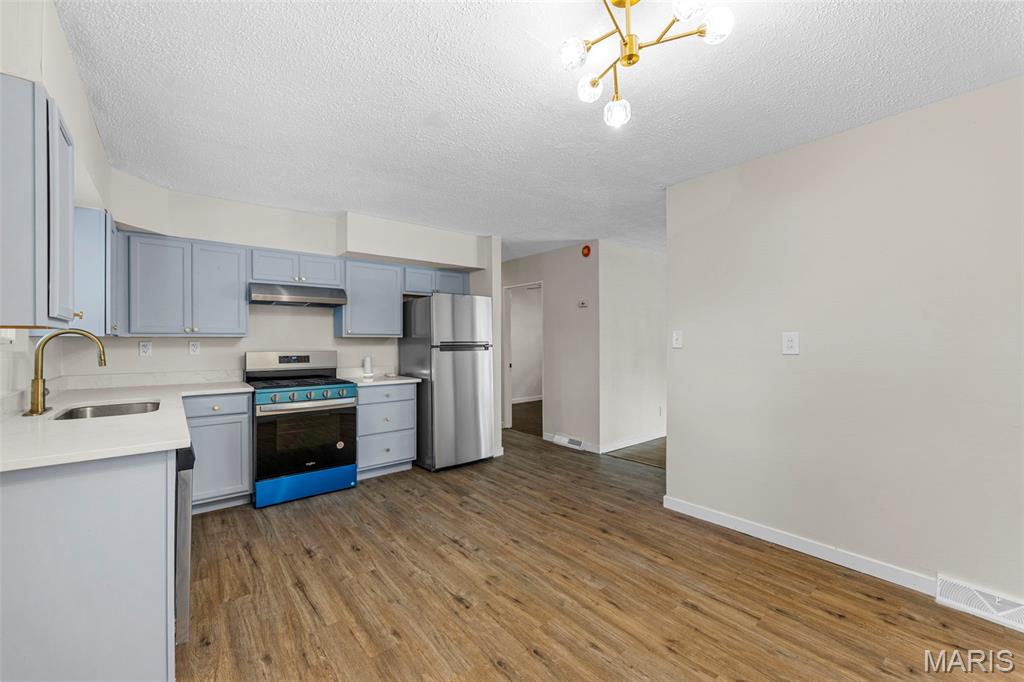 655 Gerald Drive Florissant, MO 63031 - Photo 37 of 44