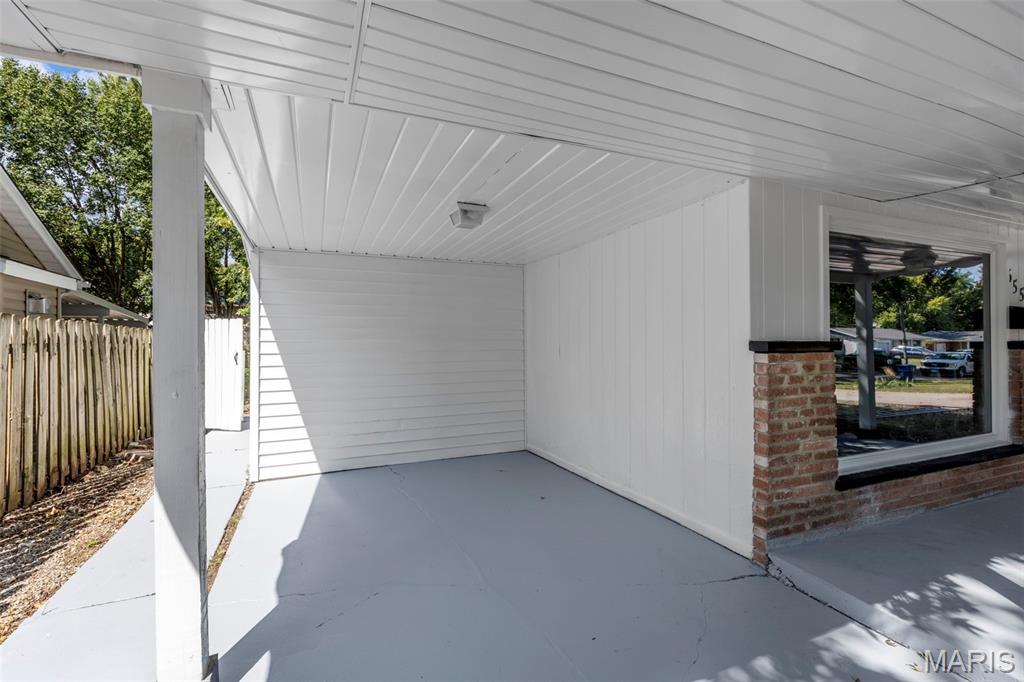 655 Gerald Drive Florissant, MO 63031 - Photo 6 of 44