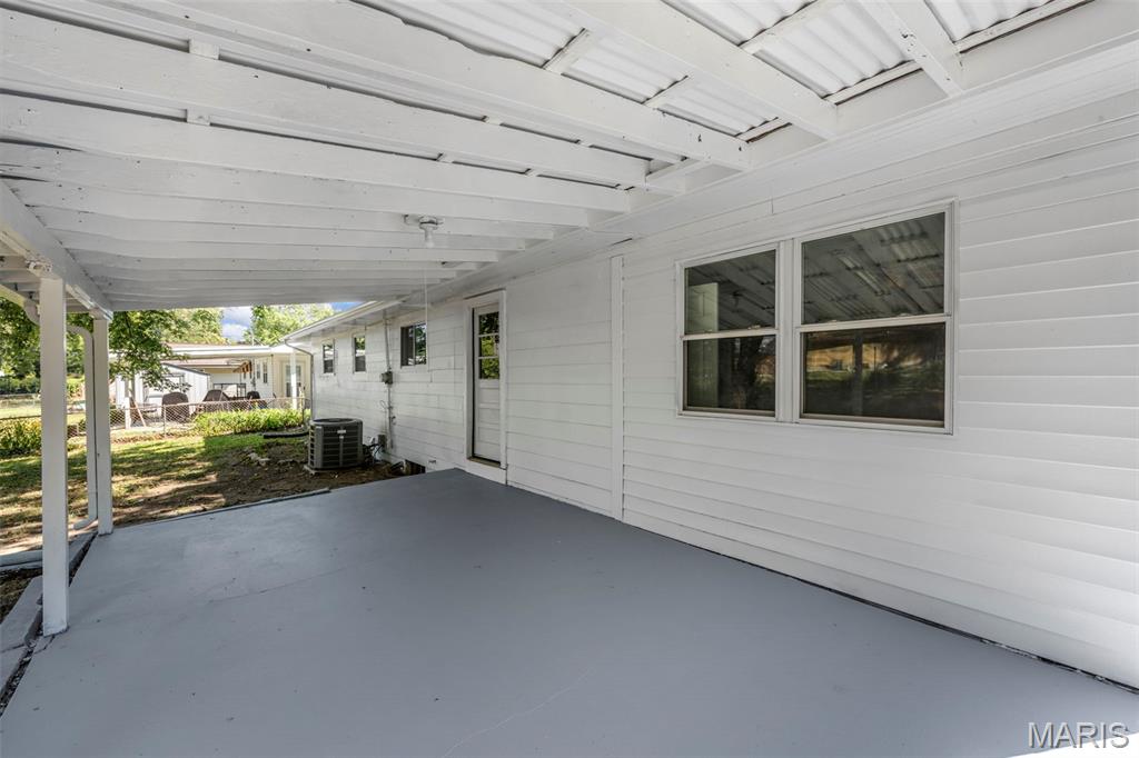 655 Gerald Drive Florissant, MO 63031 - Photo 7 of 44