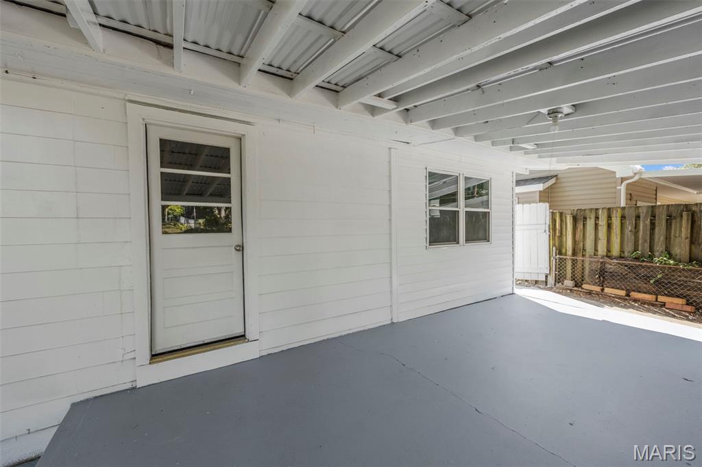 655 Gerald Drive Florissant, MO 63031 - Photo 8 of 44