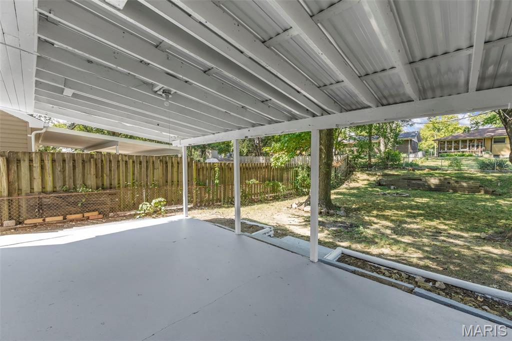 655 Gerald Drive Florissant, MO 63031 - Photo 9 of 44