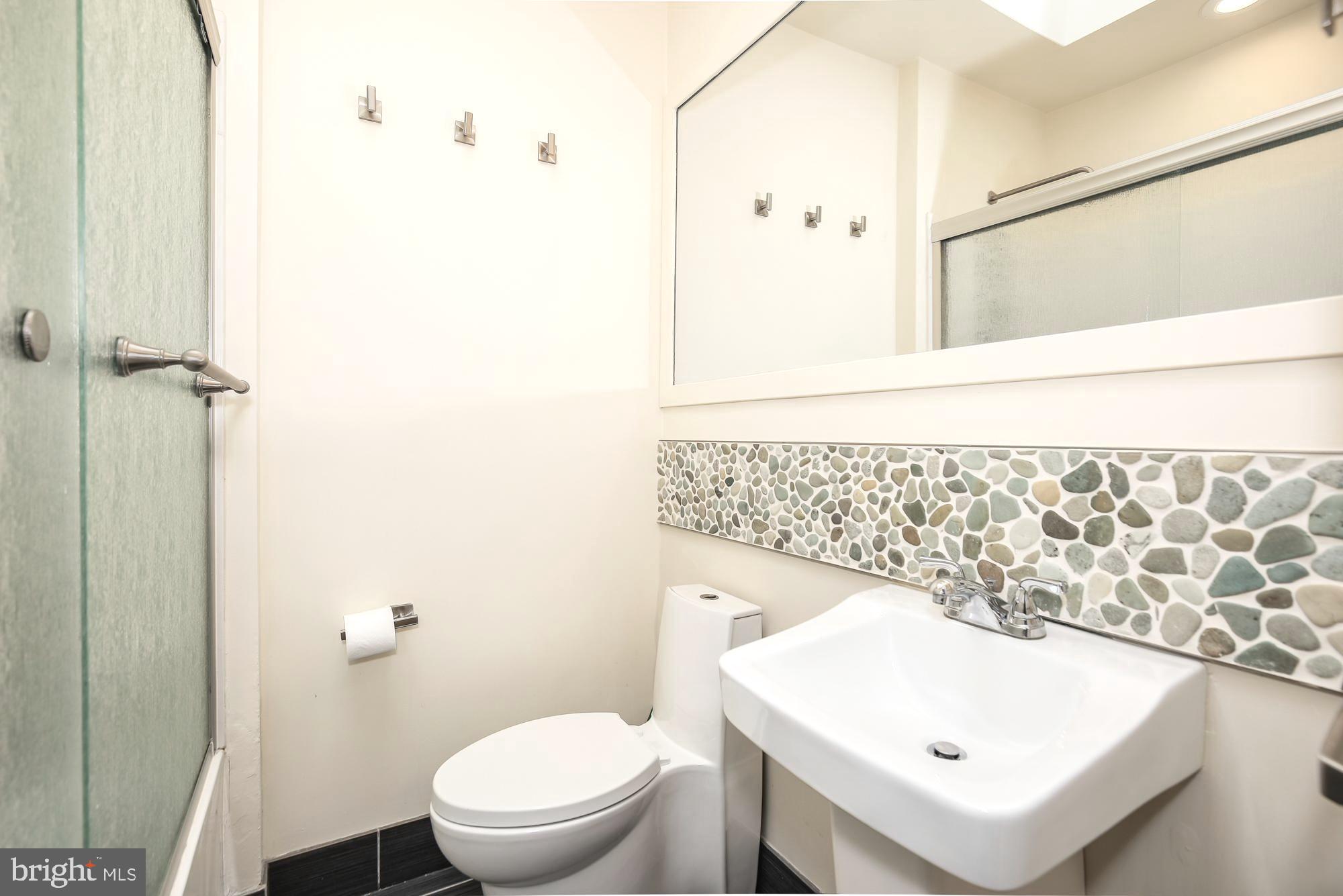 225 Parker Street Northeast Washington, DC 20002 - Photo 14 of 17