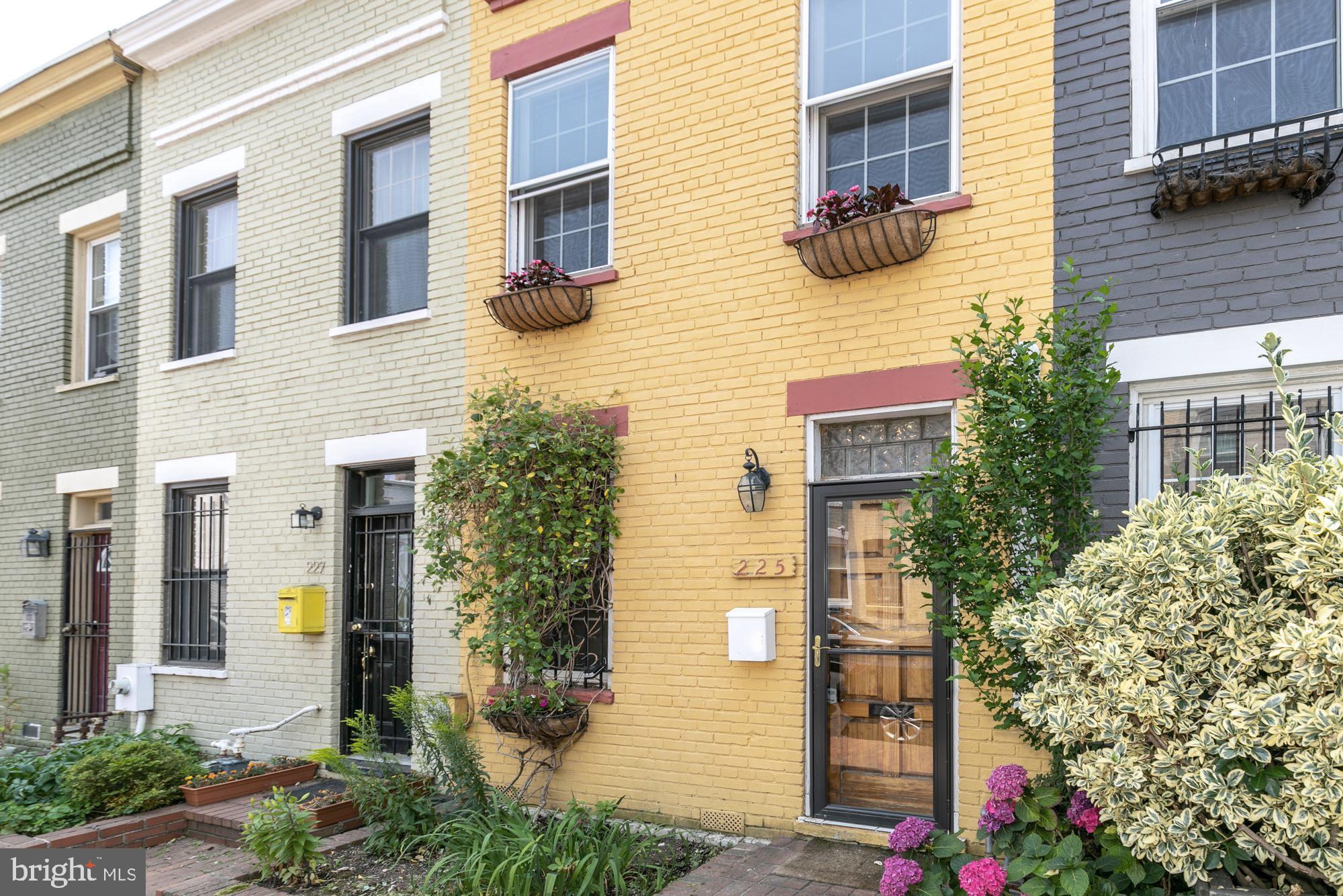 225 Parker Street Northeast Washington, DC 20002 - Photo 4 of 17