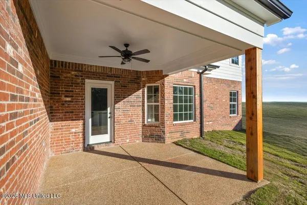 $402,900 | 1347 Creekside Lane, Hernando, MS 38632