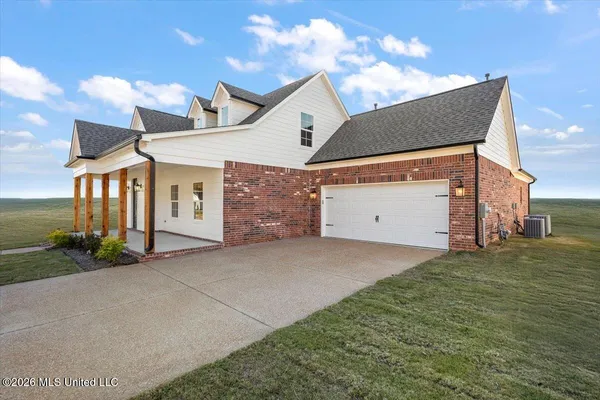 $402,900 | 1347 Creekside Lane, Hernando, MS 38632