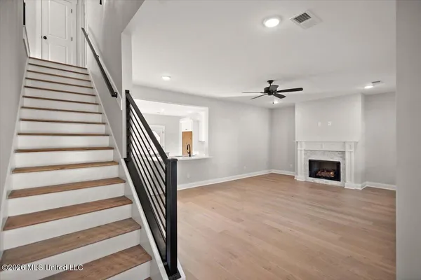 $402,900 | 1347 Creekside Lane, Hernando, MS 38632