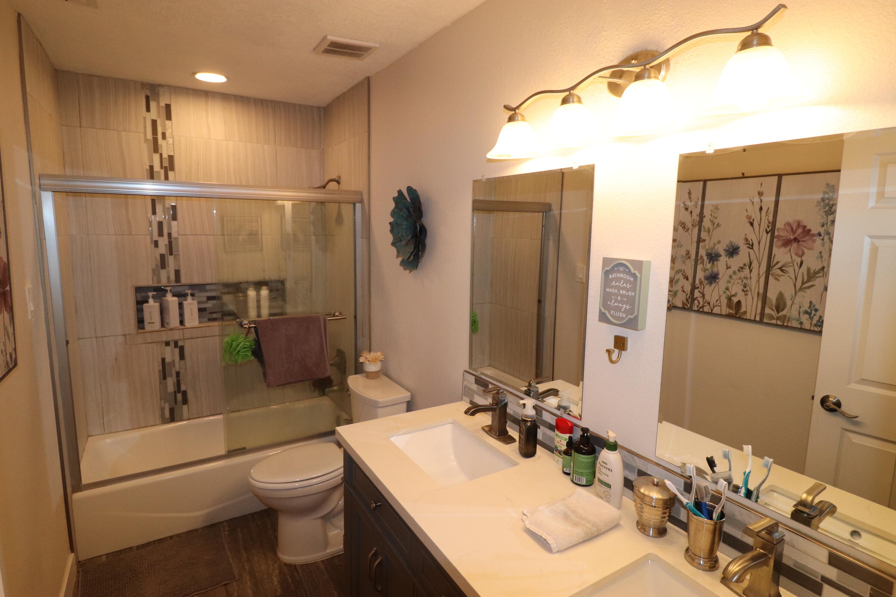 7043 Clark Hills Drive Northeast Rio Rancho, NM 87144 - Photo 17 of 32 Gallery Image 17