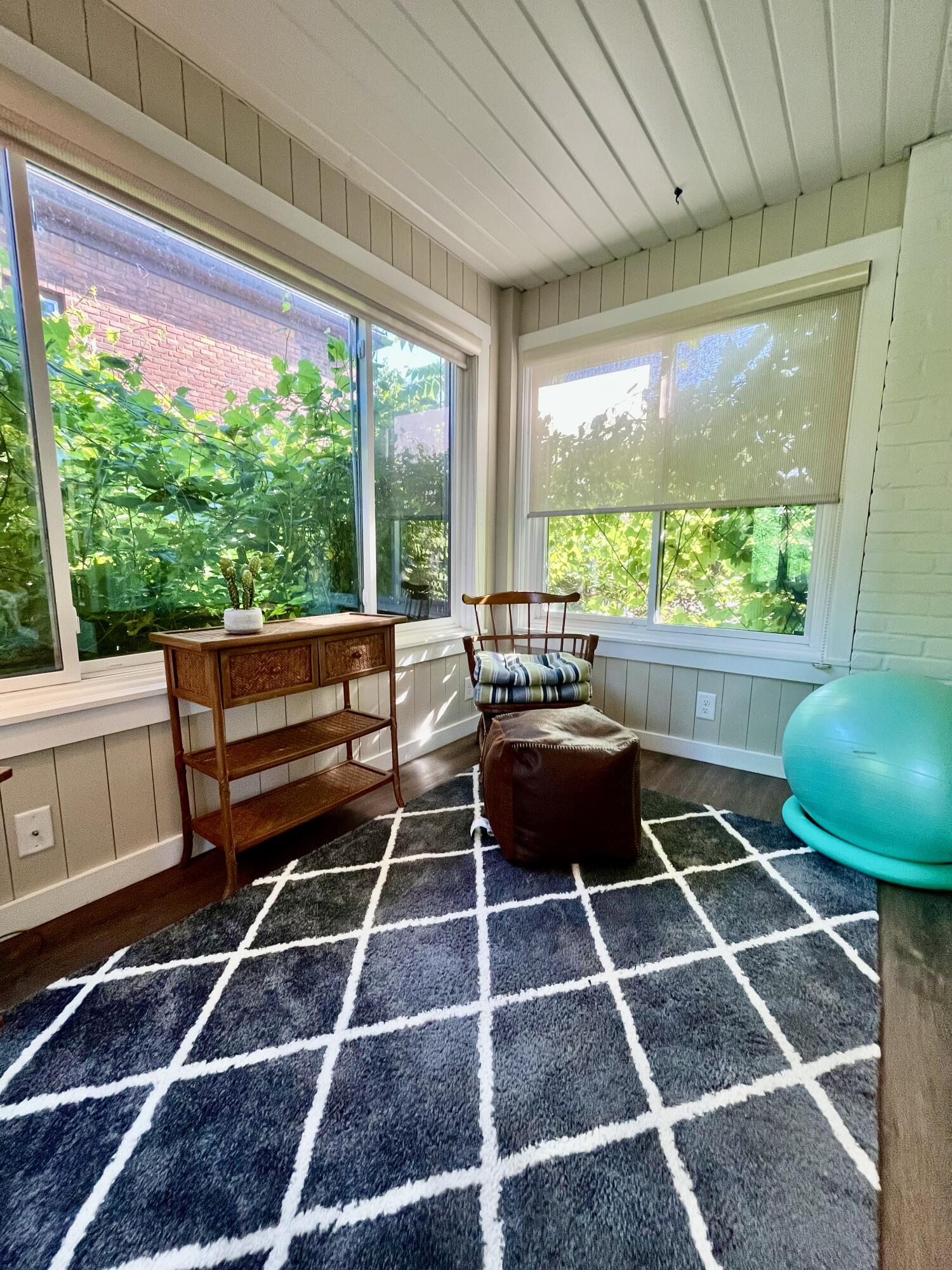 392 Neff Road Grosse Pointe, MI 48230 - Photo 22 of 42 Sunporch leads to deck