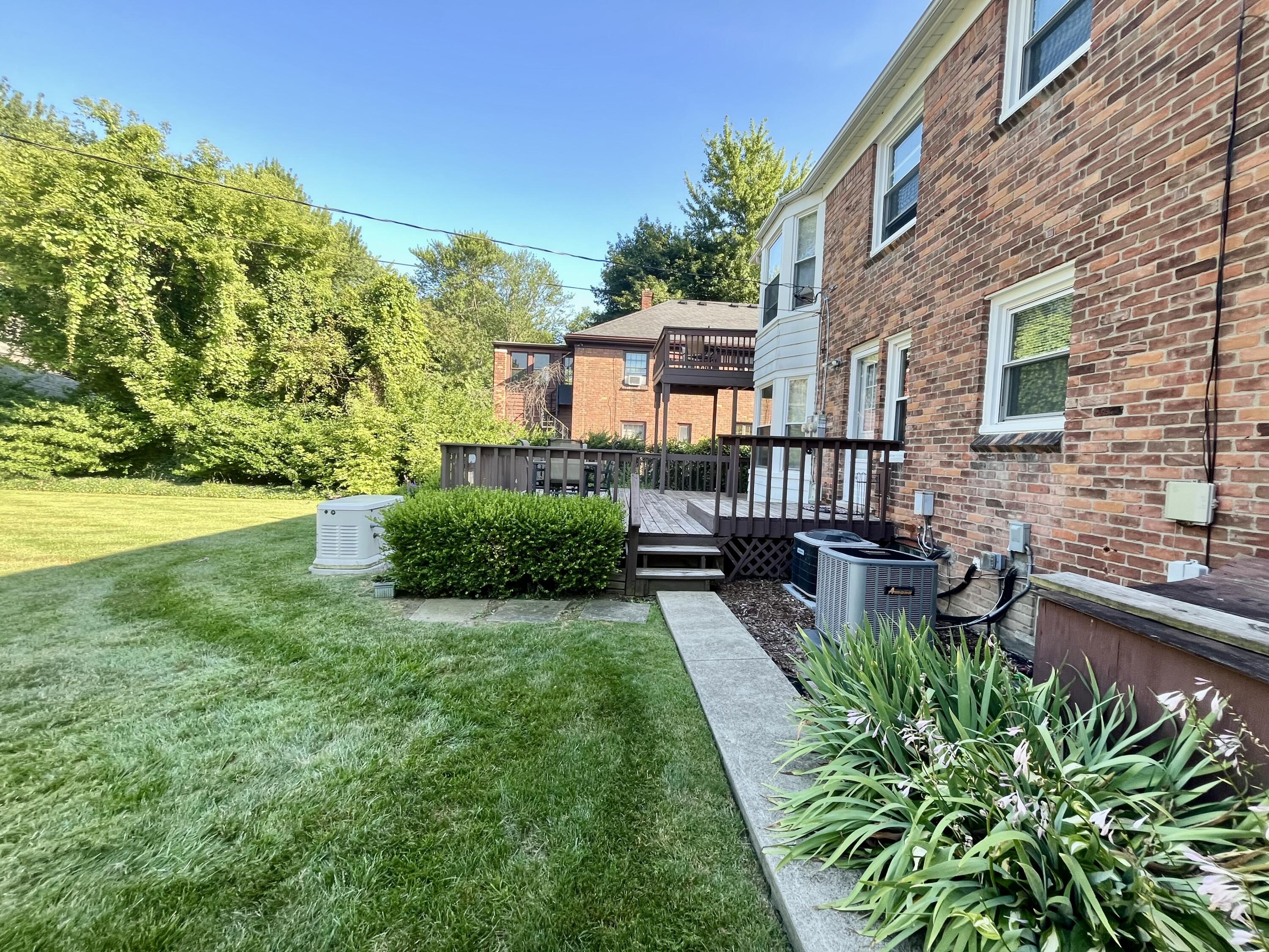392 Neff Road Grosse Pointe, MI 48230 - Photo 39 of 42 Back entrance