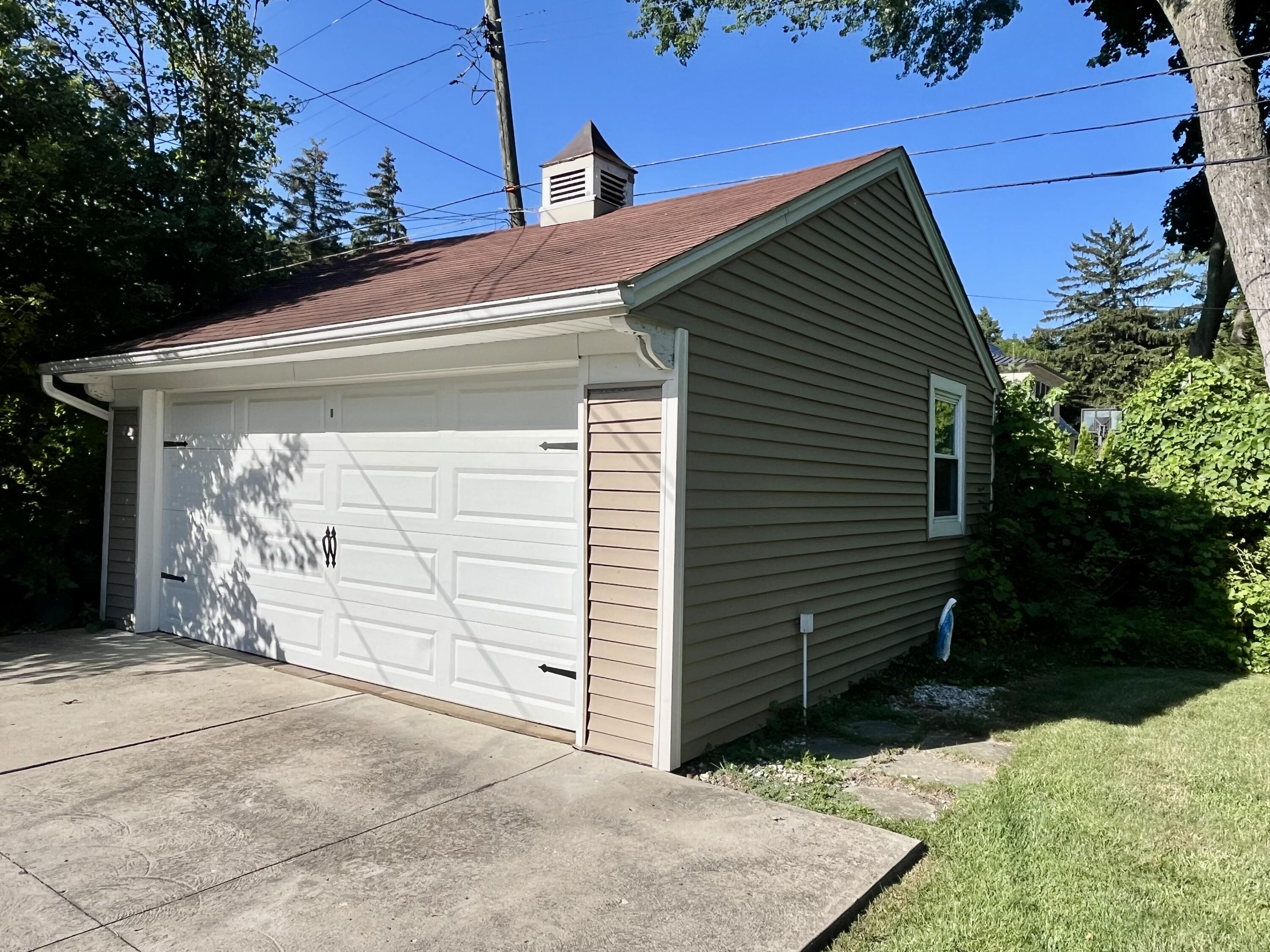 392 Neff Road Grosse Pointe, MI 48230 - Photo 42 of 42 2 car garage