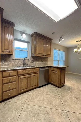 $2,695 | 3109 Shenandoah Drive, Bedford, TX 76021