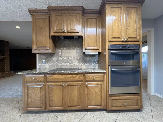 $2,695 | 3109 Shenandoah Drive, Bedford, TX 76021