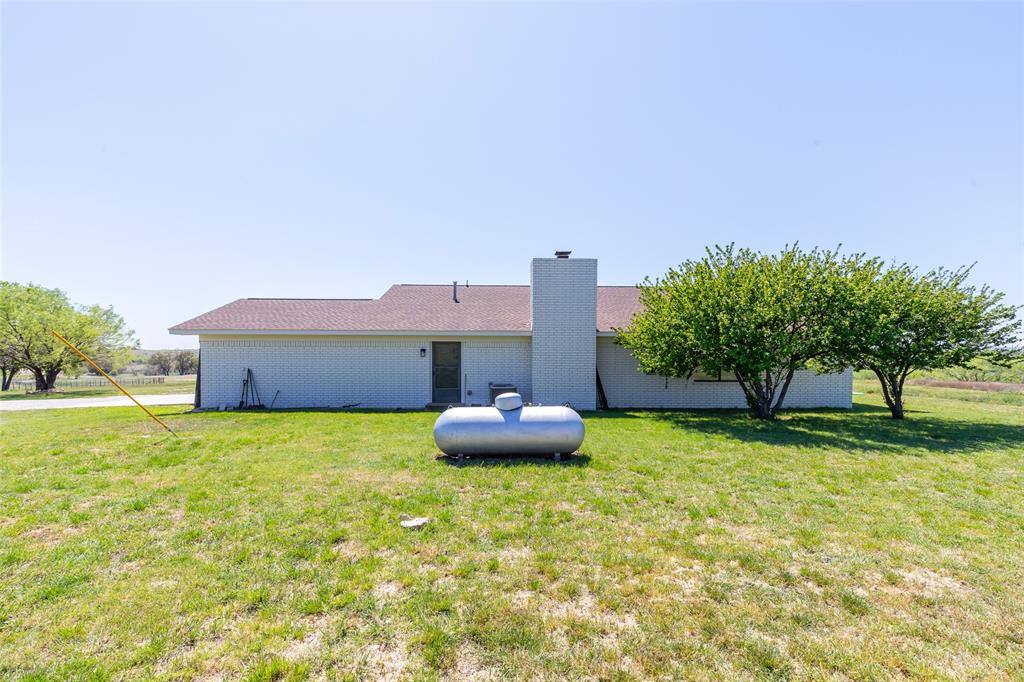 642 Fm 3200 Comanche, TX 76442 - Photo 31 of 40