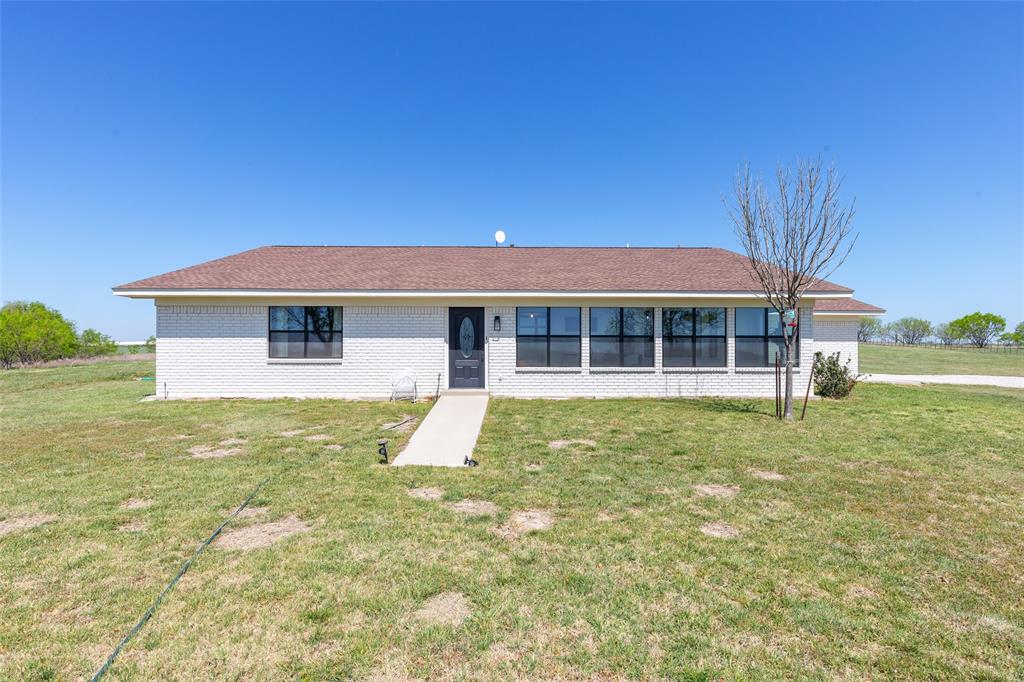 642 Fm 3200 Comanche, TX 76442 - Photo 4 of 40