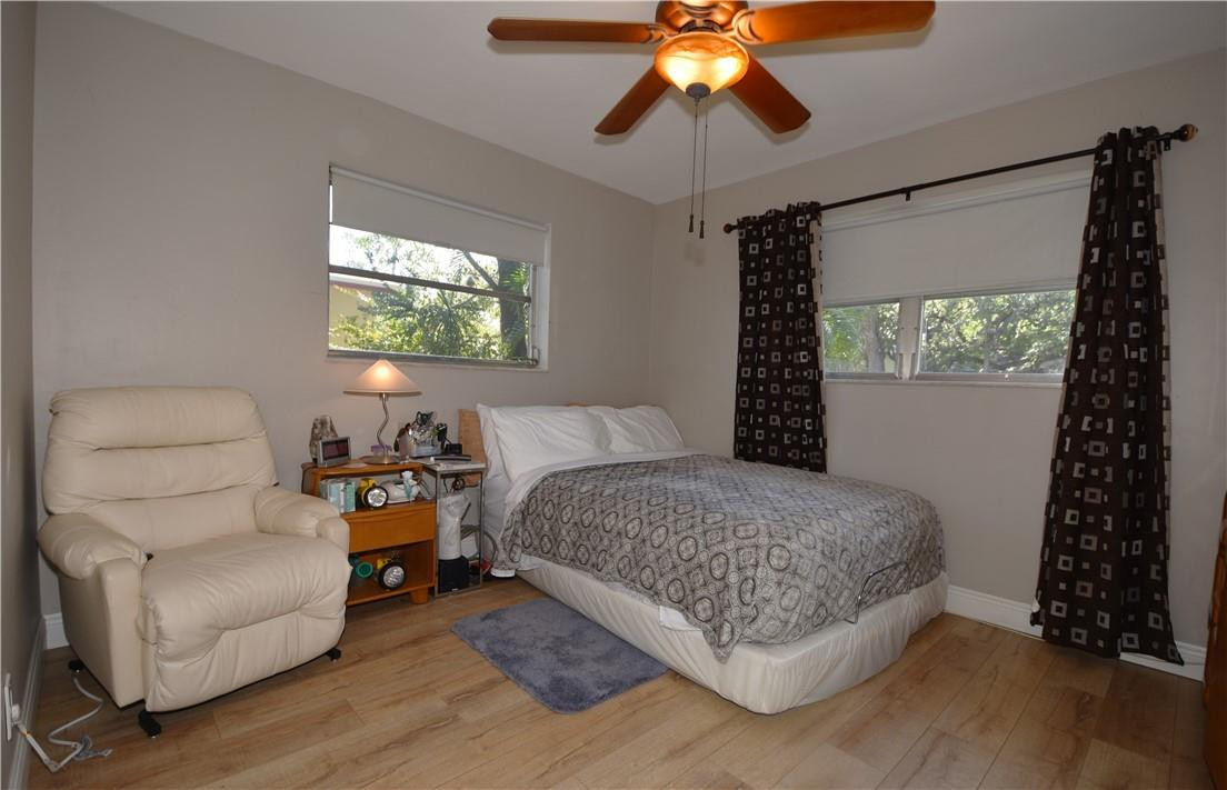 2123 North Park Road Hollywood, FL 33021 - Photo 27 of 46 Photo 27