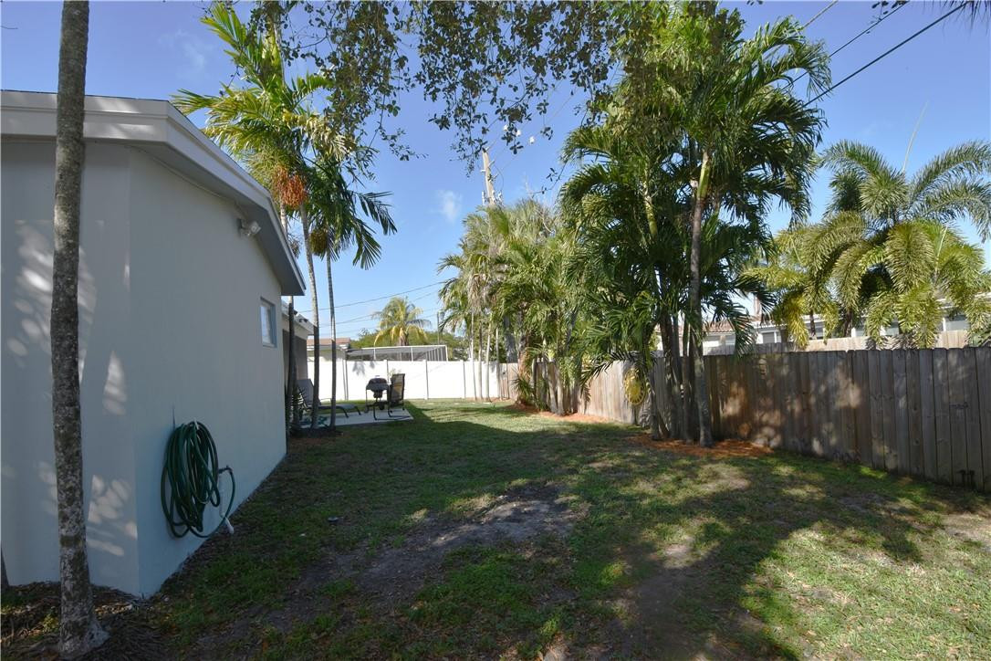 2123 North Park Road Hollywood, FL 33021 - Photo 36 of 46 Photo 36