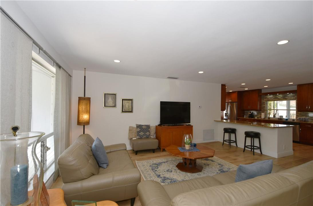 2123 North Park Road Hollywood, FL 33021 - Photo 4 of 46 Photo 4