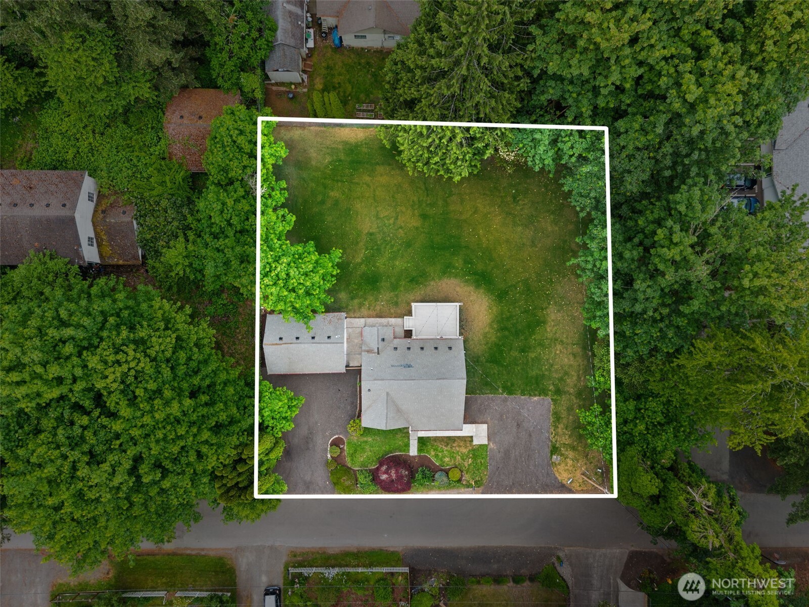 2001 Karen Frazier Road Southeast Olympia, WA 98501 - Photo 6 of 38