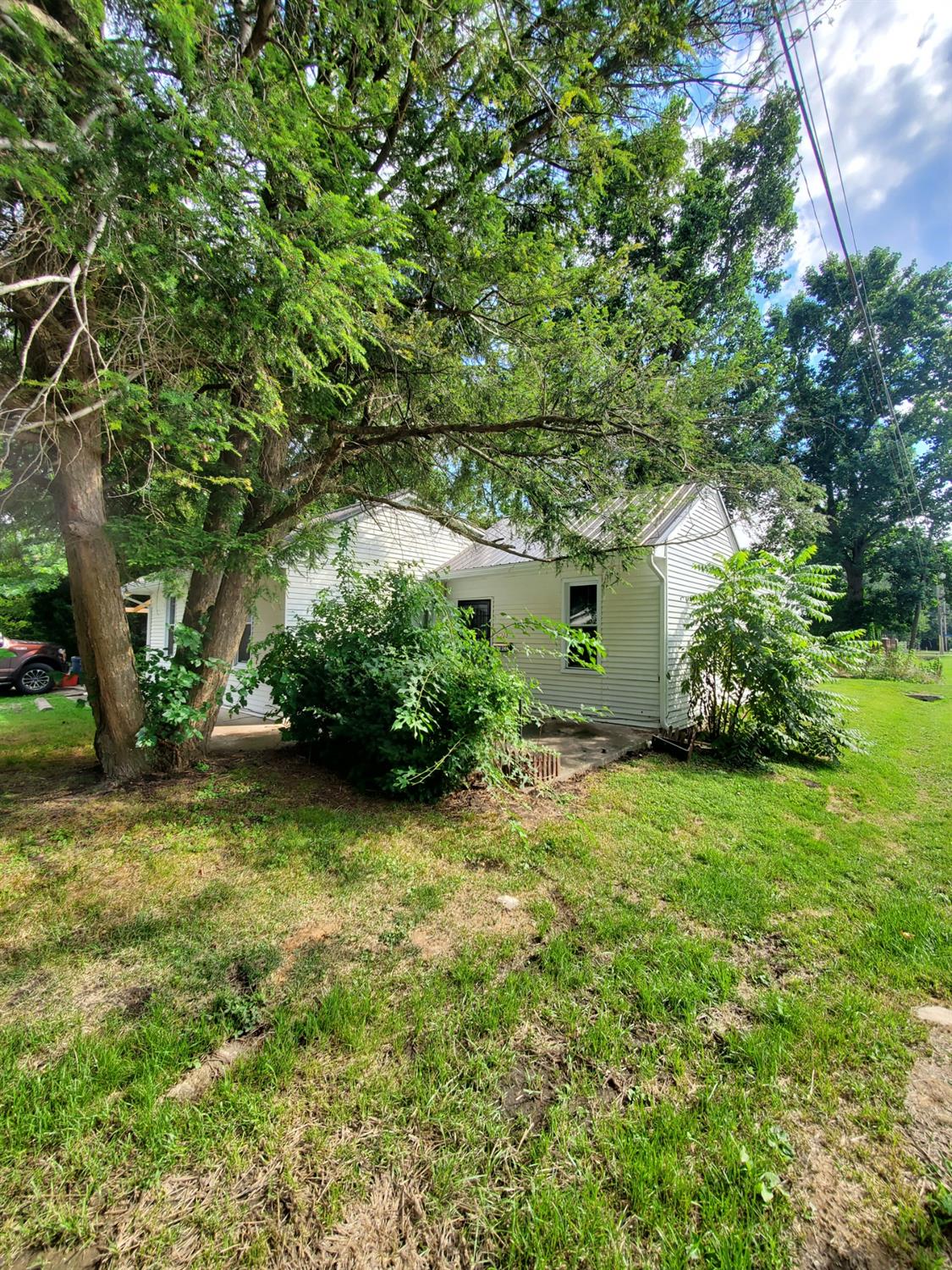 205 Arch Street Vevay, IN 47043 - Photo 3 of 34