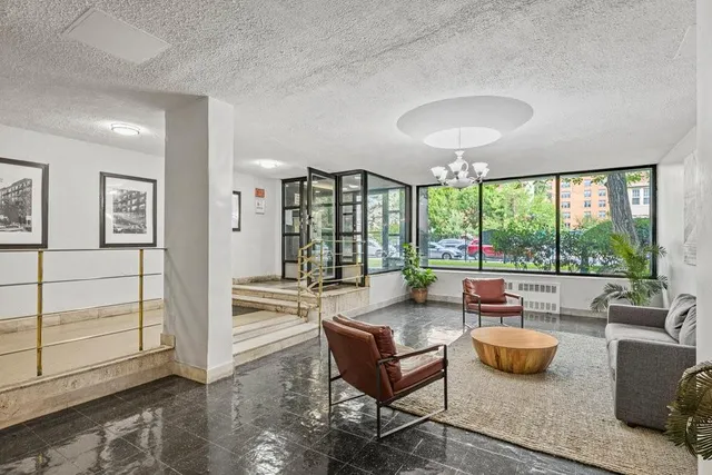 $295,000 | 310 Lenox Road, Unit 3T | Flatbush