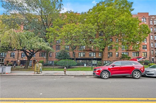 $295,000 | 310 Lenox Road, Unit 3T | Flatbush