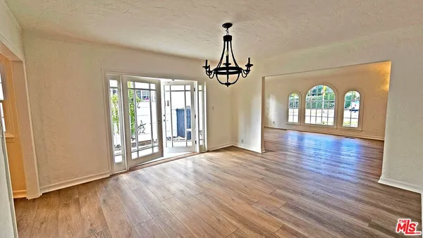 $9,500 | 132 South La Peer Drive, Beverly Hills, CA 90211