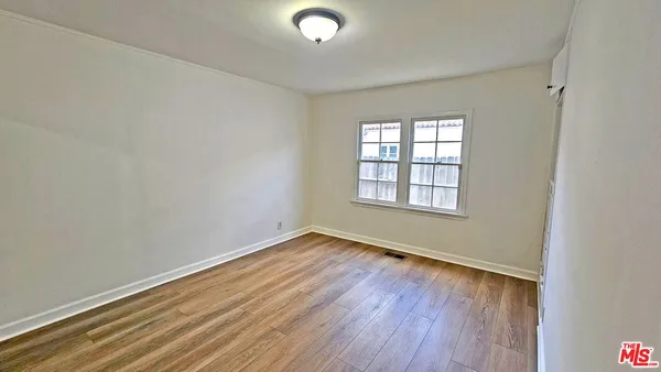$9,500 | 132 South La Peer Drive, Beverly Hills, CA 90211