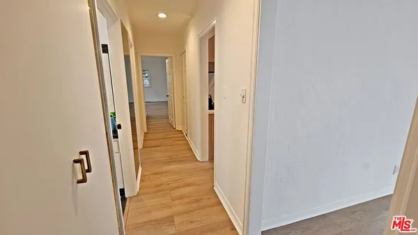 $9,500 | 132 South La Peer Drive, Beverly Hills, CA 90211
